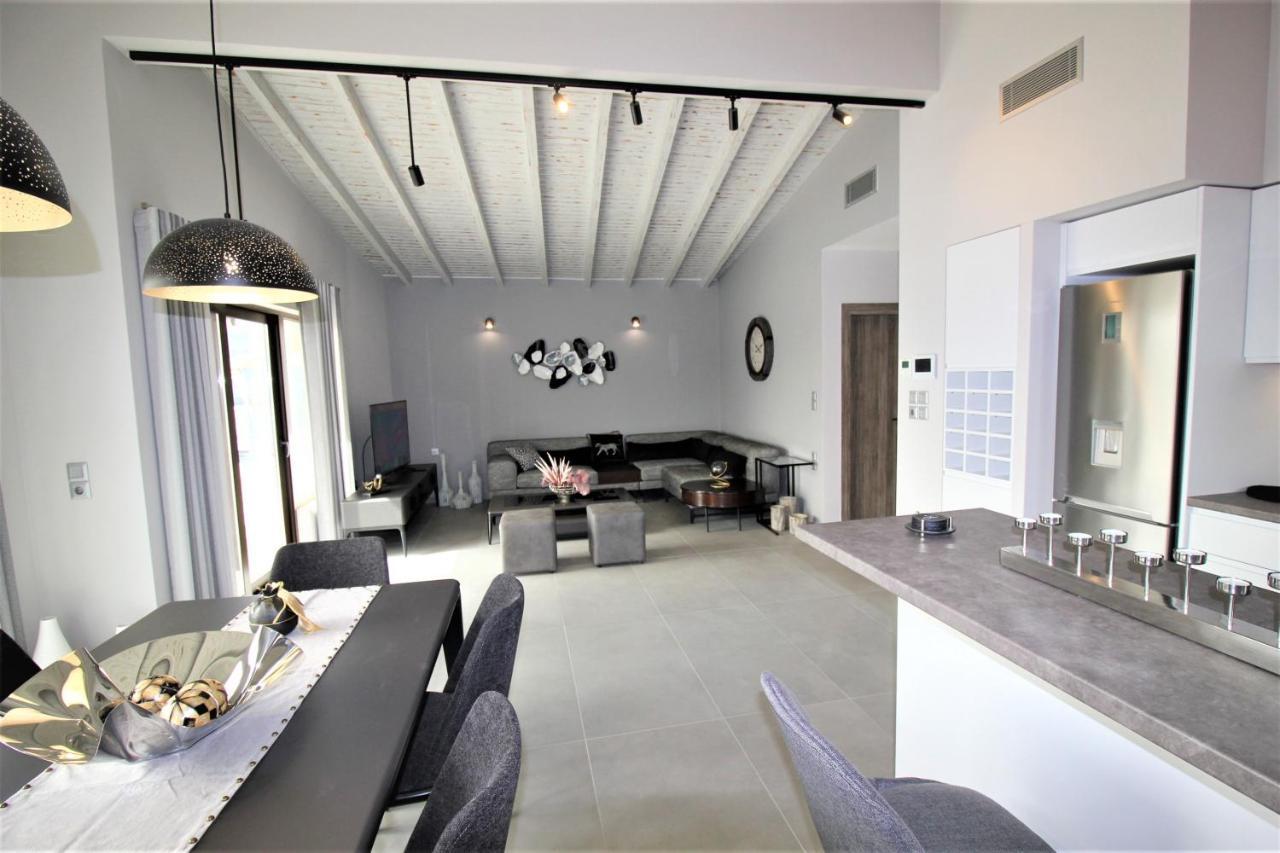 The Victoria-City Apartment Lefkada City Bagian luar foto